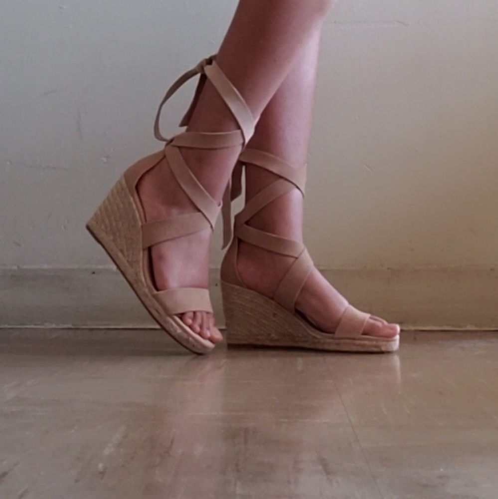 (100)Aldo Women's Strappy Light Brown Suede Espadrille Wedges Size 9